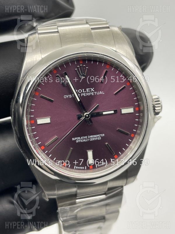 Товар Rolex Oyster Perpetual 39mm 114300 Rhodium Dial Фото 10 - Rolex Oyster Perpetual 39mm 114300 Rhodium Dial