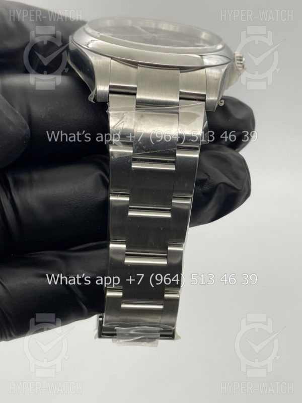 Товар Rolex Oyster Perpetual 39mm 114300 Rhodium Dial Фото 14 - Rolex Oyster Perpetual 39mm 114300 Rhodium Dial