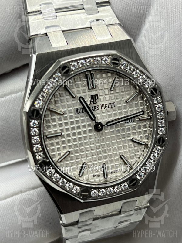 Товар Audemars Piguet Royal Oak 33mm 67651ST.ZZ.1261ST.01 Фото 4 - Audemars Piguet Royal Oak 33mm 67651ST.ZZ.1261ST.01