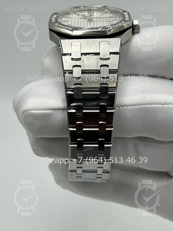 Товар Audemars Piguet Royal Oak 33mm 67651ST.ZZ.1261ST.01 Фото 8 - Audemars Piguet Royal Oak 33mm 67651ST.ZZ.1261ST.01
