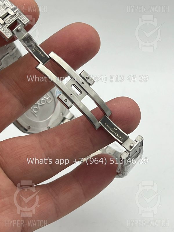 Фото 8 - Audemars Piguet Royal Oak 33mm 67652BC.ZZ.1262BC.01