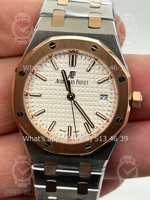 Товар Audemars Piguet Royal Oak 37mm 15550SR.OO.1356SR.02 Фото 2 - Audemars Piguet Royal Oak 37mm 15550SR.OO.1356SR.02