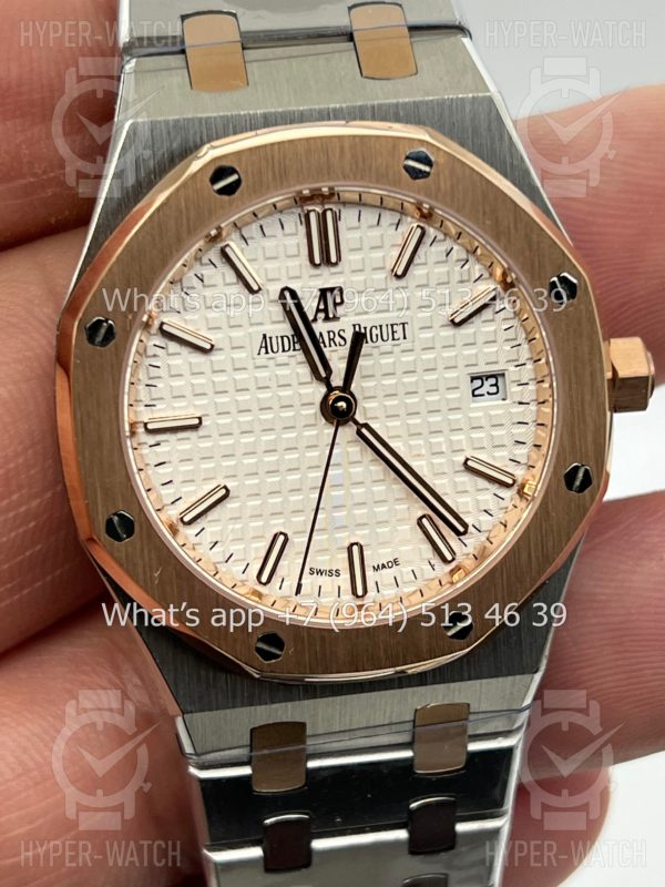 Товар Audemars Piguet Royal Oak 37mm 15550SR.OO.1356SR.02 Фото 3 - Audemars Piguet Royal Oak 37mm 15550SR.OO.1356SR.02
