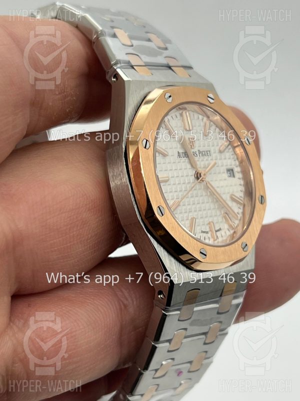 Товар Audemars Piguet Royal Oak 37mm 15550SR.OO.1356SR.02 Фото 7 - Audemars Piguet Royal Oak 37mm 15550SR.OO.1356SR.02