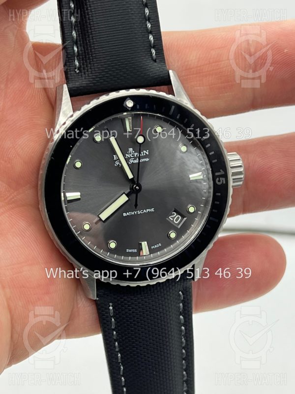 Товар Blancpain Fifty Fathoms Bathyscaphe 43mm 5000 1110 B52A Фото 4 - Blancpain Fifty Fathoms Bathyscaphe 43mm 5000 1110 B52A