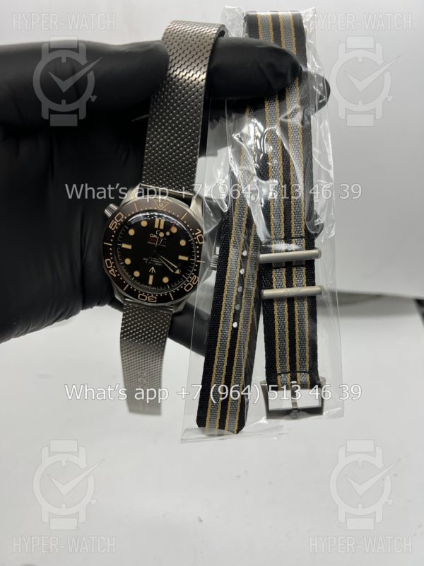 Товар Omega Seamaster Diver 300M 210.90.42.20.01.001 James Bond Фото 2 - Omega Seamaster Diver 300M 210.90.42.20.01.001 James Bond