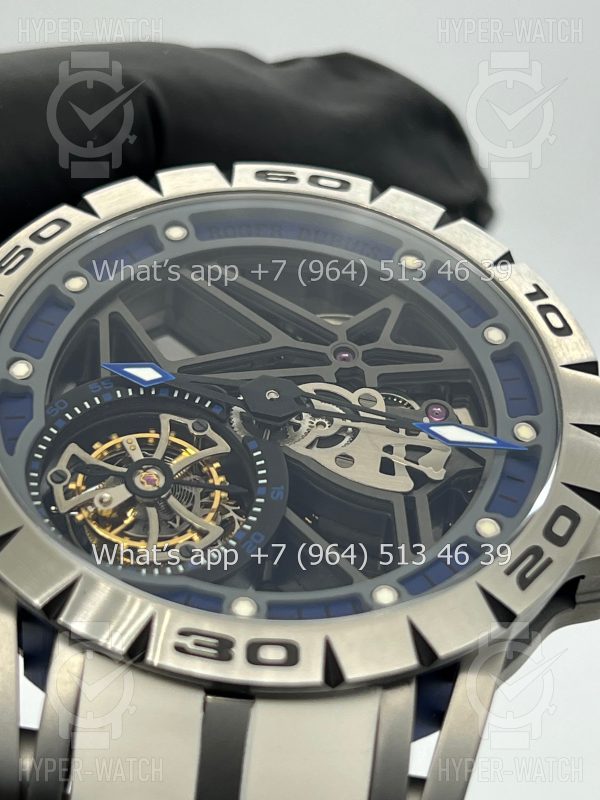 Товар Roger Dubuis Excalibur 45mm Flying Tourbillon White Blue Фото 8 - Roger Dubuis Excalibur 45mm Flying Tourbillon White Blue