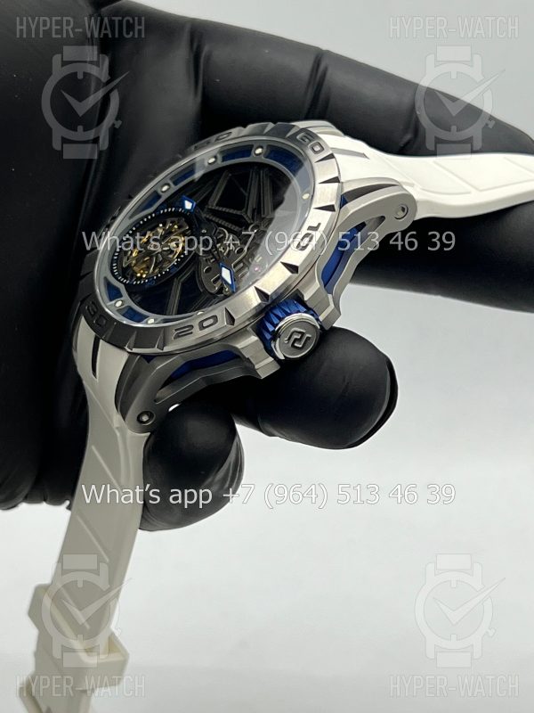 Товар Roger Dubuis Excalibur 45mm Flying Tourbillon White Blue Фото 11 - Roger Dubuis Excalibur 45mm Flying Tourbillon White Blue