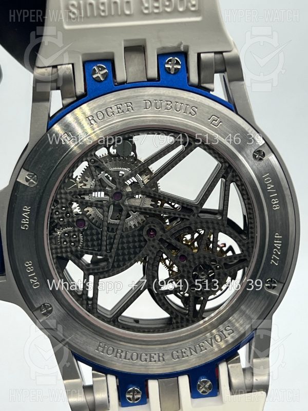 Товар Roger Dubuis Excalibur 45mm Flying Tourbillon White Blue Фото 17 - Roger Dubuis Excalibur 45mm Flying Tourbillon White Blue