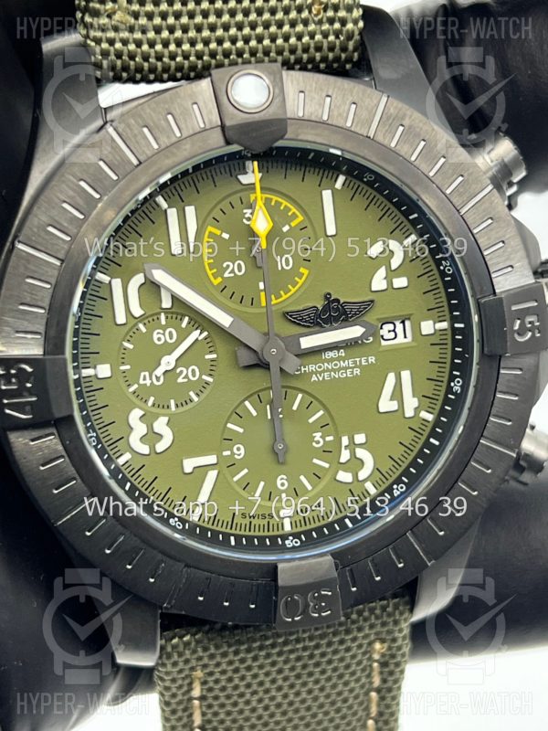 Фото 6 - Breitling Avenger V13317101L1X1