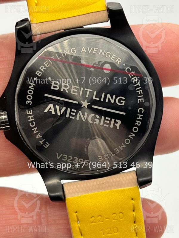 Фото 13 - Breitling Avenger V32395101B1X1
