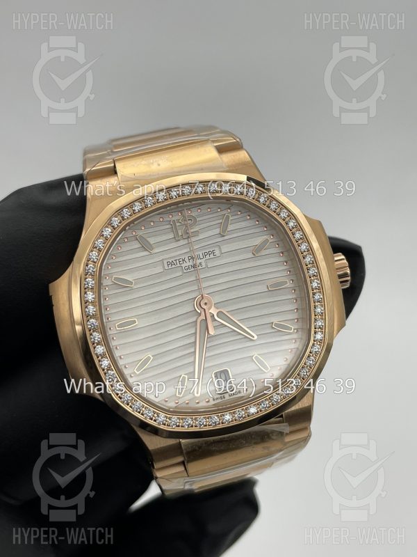 Товар Patek Philippe Nautilus 35mm 7118/1200R-001 Фото 6 - Patek Philippe Nautilus 35mm 7118/1200R-001