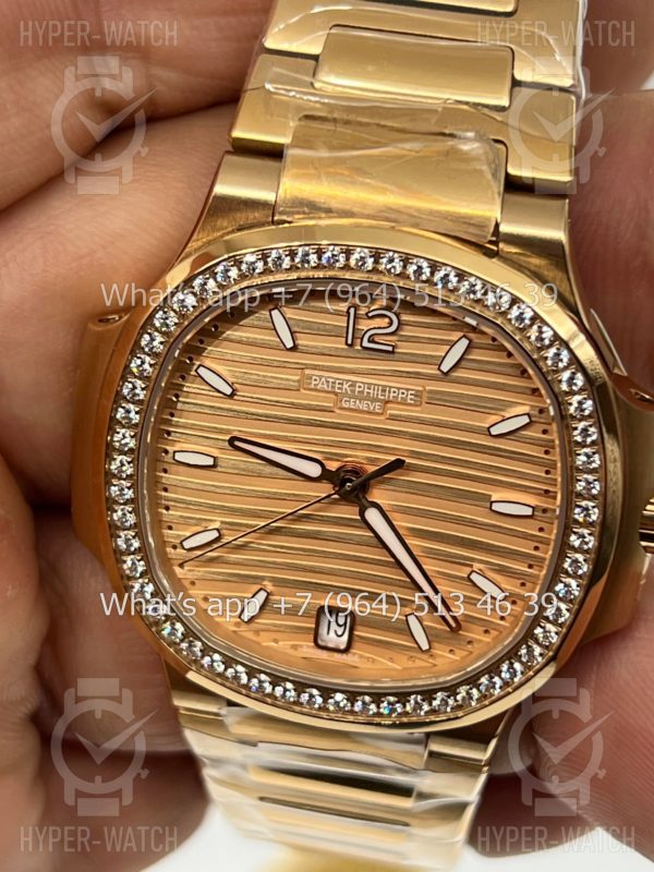 Товар Patek Philippe Nautilus 35mm 7118/1200R-010 Фото 6 - Patek Philippe Nautilus 35mm 7118/1200R-010