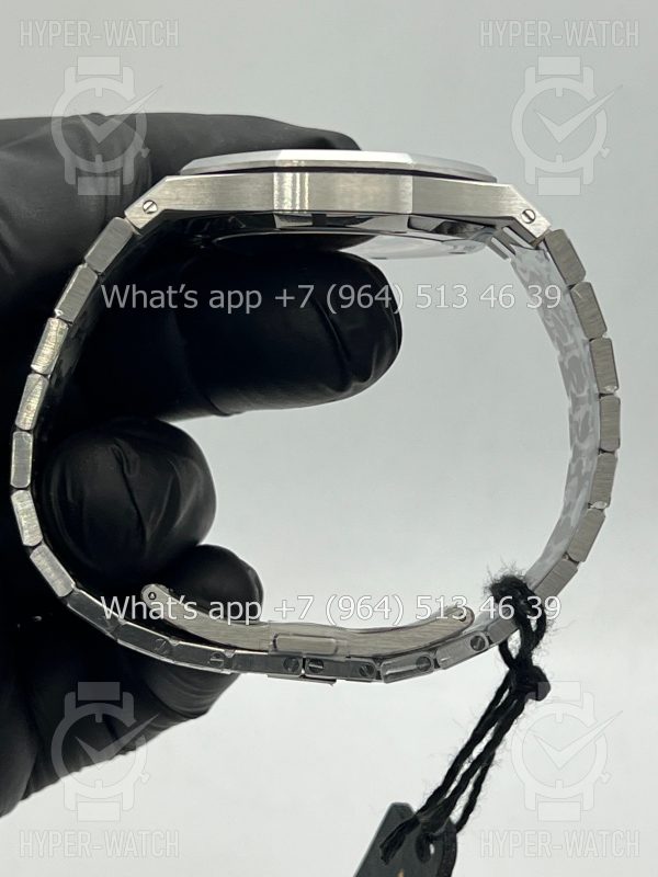 Товар Audemars Piguet Royal Oak Jumbo 39mm 15202PT.OO.1240PT.01 Фото 10 - Audemars Piguet Royal Oak Jumbo 39mm 15202PT.OO.1240PT.01