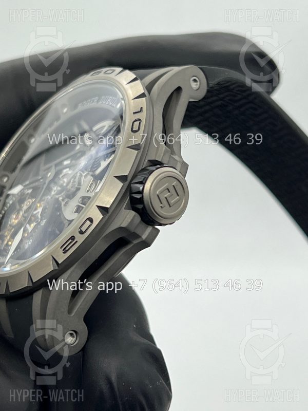 Фото 5 - Roger Dubuis Excalibur 45mm Flying Tourbillon RDDBEX0479