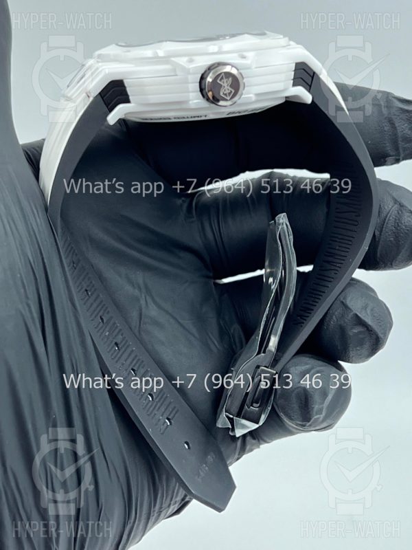 Товар Hublot Big Bang Sang Bleu II 418.HX.2001.RX.MXM21 Фото 13 - Hublot Big Bang Sang Bleu II 418.HX.2001.RX.MXM21