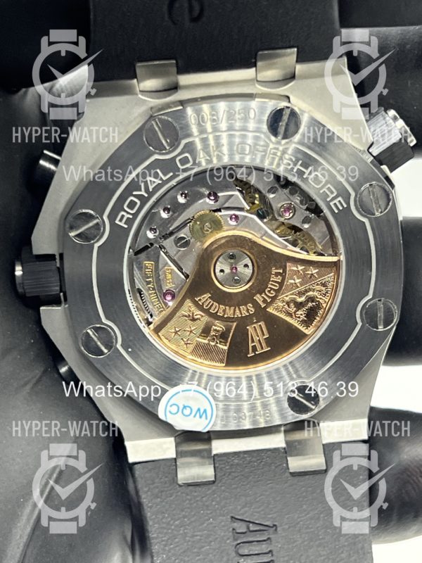 Фото 18 - Audemars Piguet Royal Oak Offshore Diver Chronograph 15706AU