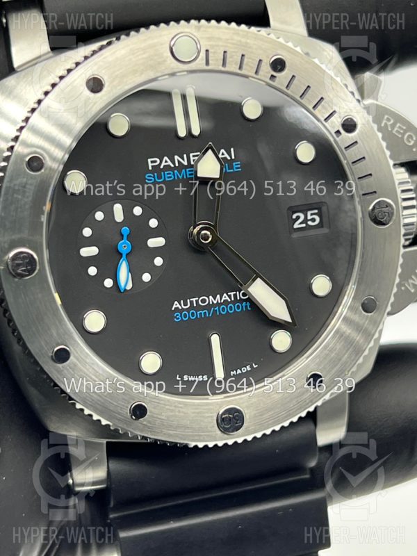 Фото 3 - Officine Panerai Luminor Submersible PAM01305