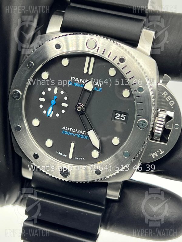 Фото 5 - Officine Panerai Luminor Submersible PAM01305
