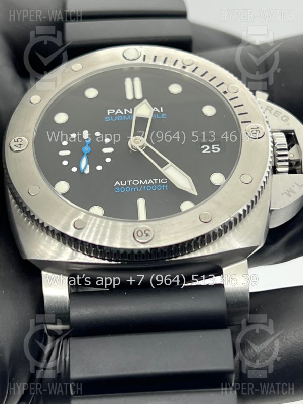 Фото 7 - Officine Panerai Luminor Submersible PAM01305
