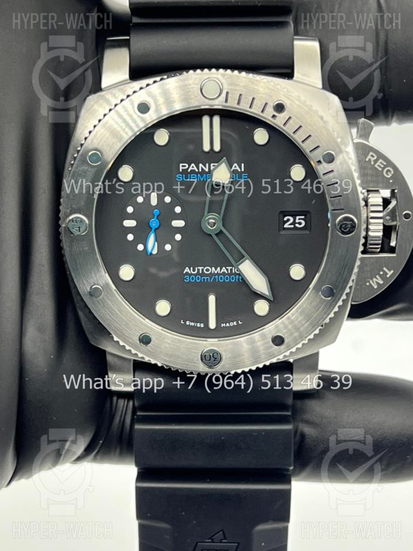 Фото 8 - Officine Panerai Luminor Submersible PAM01305