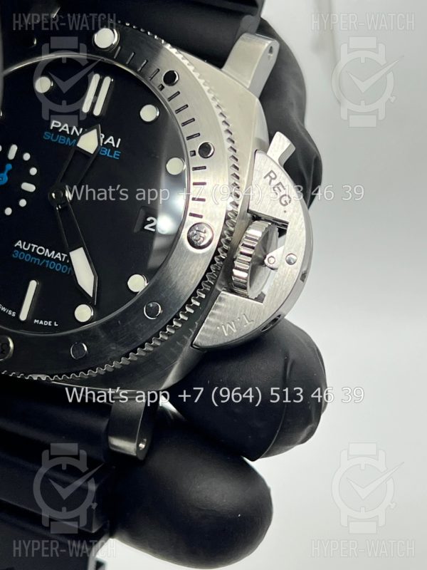Фото 9 - Officine Panerai Luminor Submersible PAM01305