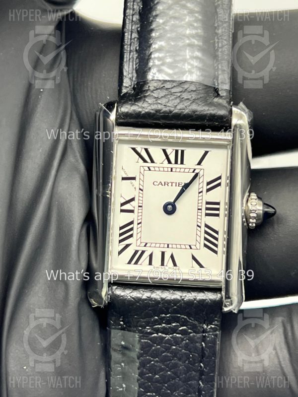 Фото 9 - Cartier Tank 25,5 WSTA0042