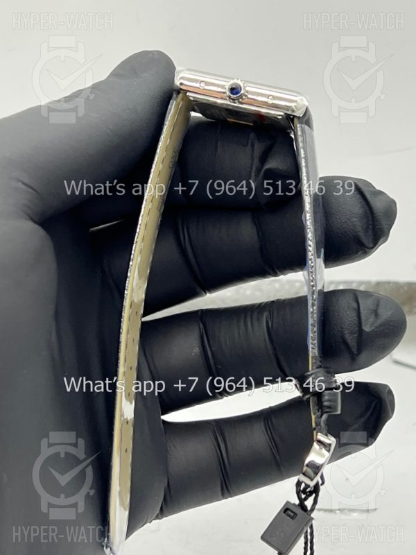 Фото 15 - Cartier Tank 25,5 WSTA0042