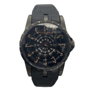 Фото 38 - Roger Dubuis Excalibur 45mm Knights Of The Round Table Black