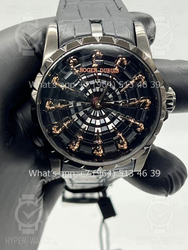 Фото 2 - Roger Dubuis Excalibur 45mm Knights Of The Round Table Black