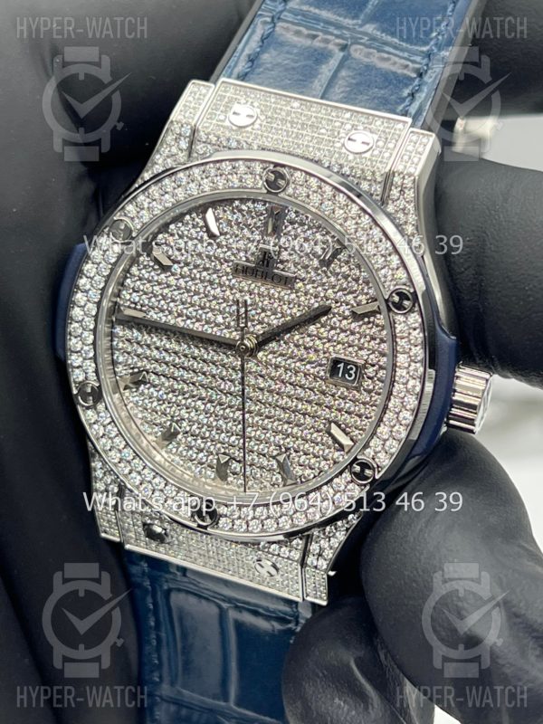 Товар Hublot Classic Fusion 42mm 565.NX.9010.LR Full Pave Blue Фото 8 - Hublot Classic Fusion 42mm 565.NX.9010.LR Full Pave Blue