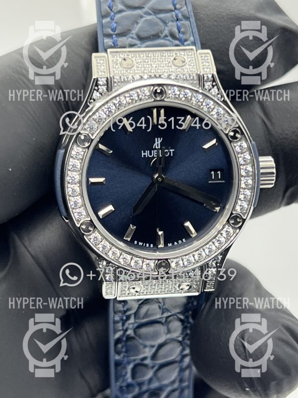 Товар Hublot Classic Fusion 33mm 581.NX.7170.RX Blue Фото 4 - Hublot Classic Fusion 33mm 581.NX.7170.RX Blue