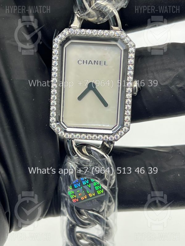 Товар Chanel Premiere Chain Small Mother of Pearl H3253 Фото 4 - Chanel Premiere Chain Small Mother of Pearl H3253