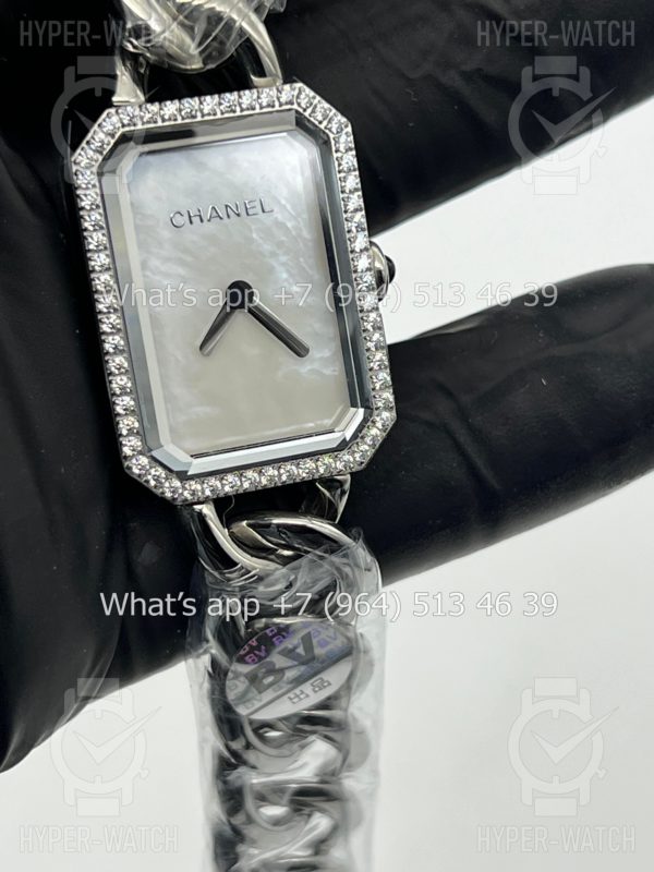Товар Chanel Premiere Chain Small Mother of Pearl H3253 Фото 5 - Chanel Premiere Chain Small Mother of Pearl H3253
