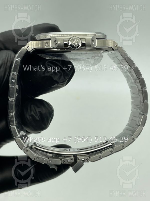Товар Patek Philippe Nautilus 40mm 5712/1A-001 Фото 8 - Patek Philippe Nautilus 40mm 5712/1A-001