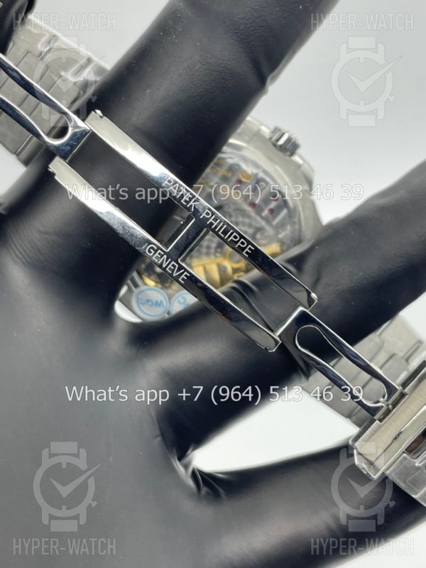Товар Patek Philippe Nautilus 40mm 5712/1A-001 Фото 11 - Patek Philippe Nautilus 40mm 5712/1A-001