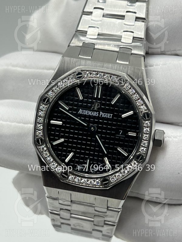 Товар Audemars Piguet Royal Oak 33mm 67651ST.ZZ.D002CR.01 Фото 6 - Audemars Piguet Royal Oak 33mm 67651ST.ZZ.D002CR.01