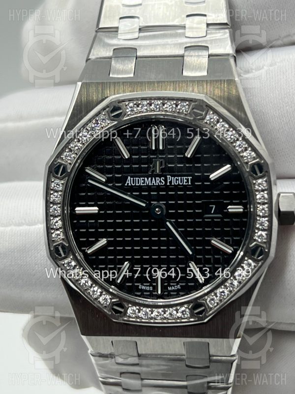 Товар Audemars Piguet Royal Oak 33mm 67651ST.ZZ.D002CR.01 Фото 8 - Audemars Piguet Royal Oak 33mm 67651ST.ZZ.D002CR.01