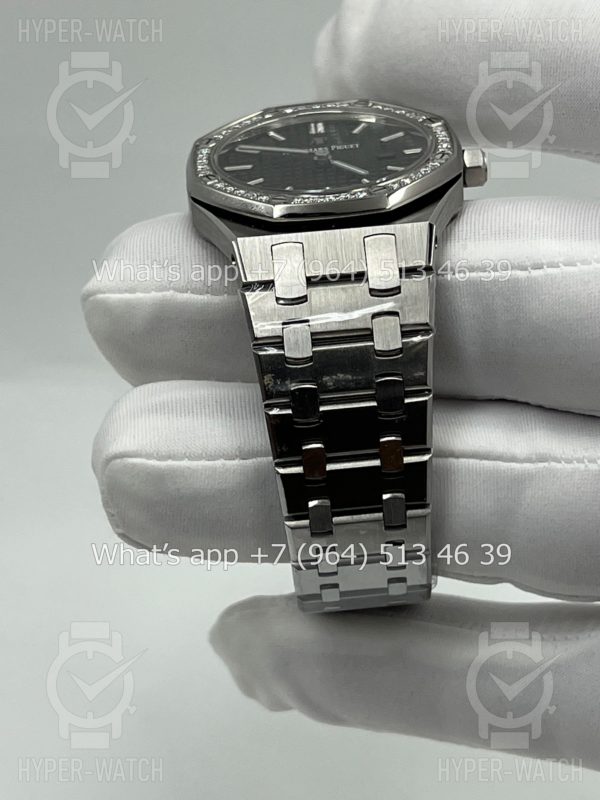 Товар Audemars Piguet Royal Oak 33mm 67651ST.ZZ.D002CR.01 Фото 10 - Audemars Piguet Royal Oak 33mm 67651ST.ZZ.D002CR.01