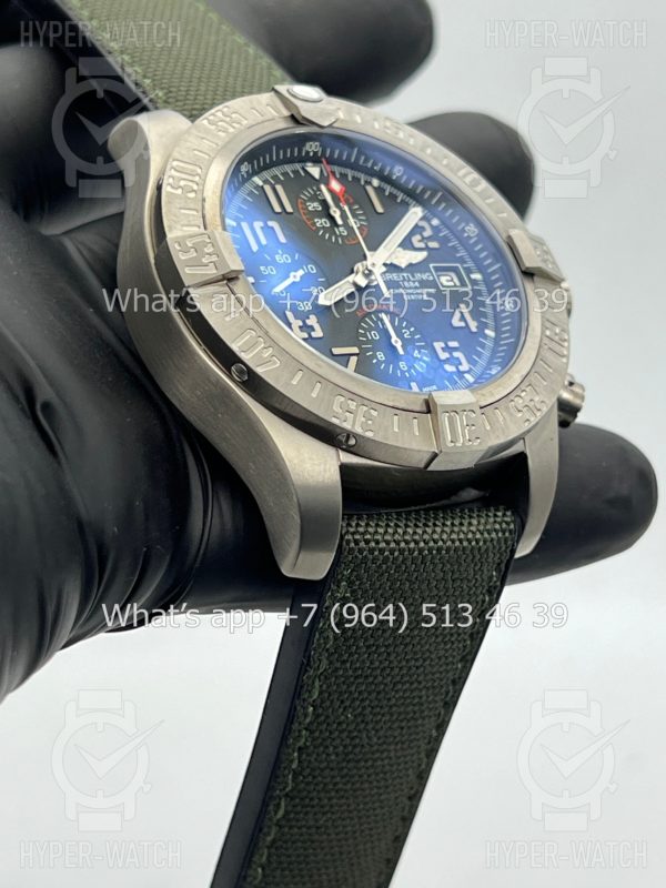 Товар Breitling Avenger E13383101 Фото 8 - Breitling Avenger E13383101