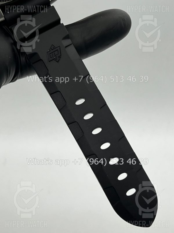 Товар Officine Panerai Luminor Submersible PAM0683 Фото 7 - Officine Panerai Luminor Submersible PAM0683