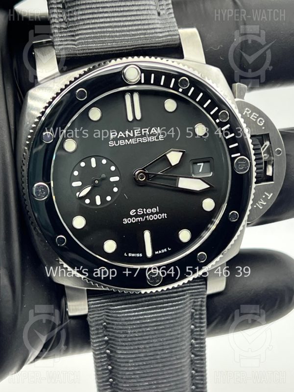 Фото 2 - Officine Panerai Luminor Submersible PAM01288