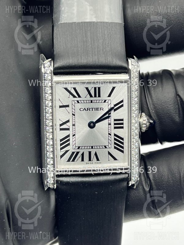 Товар Cartier Tank 25,5mm W4TA0017 Silver Dial Фото 2 - Cartier Tank 25,5mm W4TA0017 Silver Dial