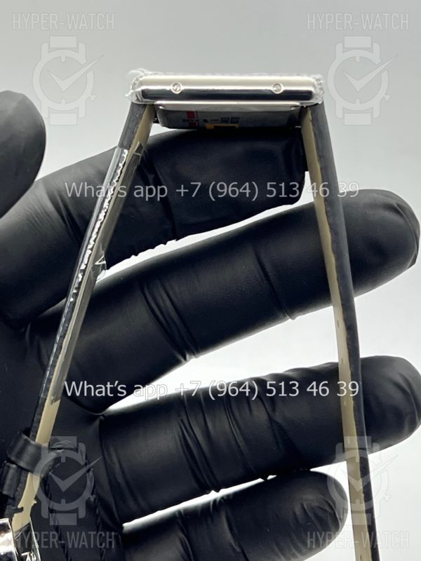 Товар Cartier Tank 25,5mm W4TA0017 Silver Dial Фото 11 - Cartier Tank 25,5mm W4TA0017 Silver Dial