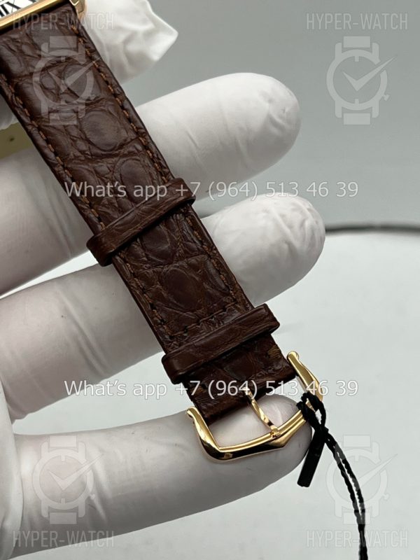 Фото 9 - Cartier Tank 27,5mm W5200025