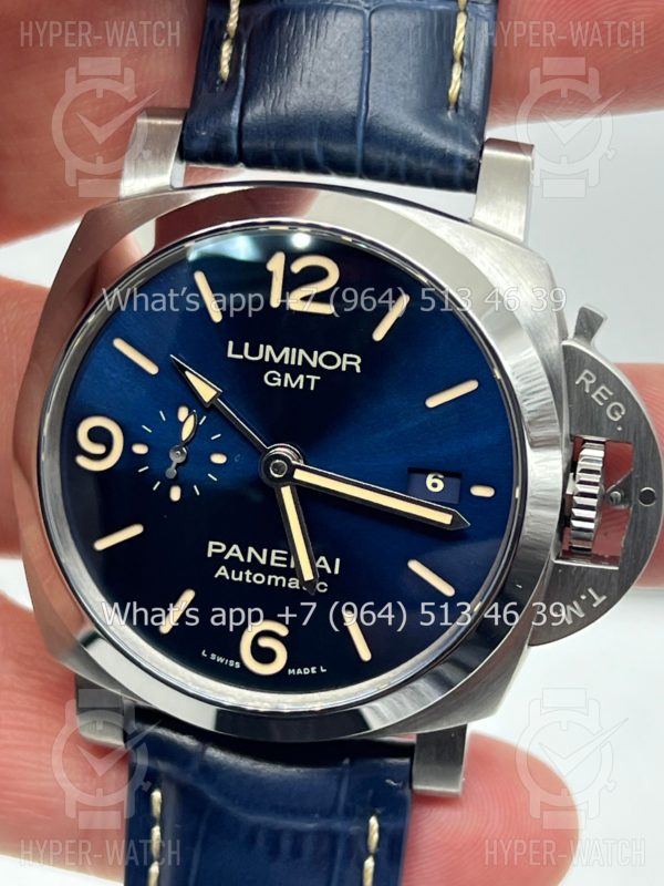 Товар Officine Panerai Luminor GMT PAM01033 Фото 4 - Officine Panerai Luminor GMT PAM01033