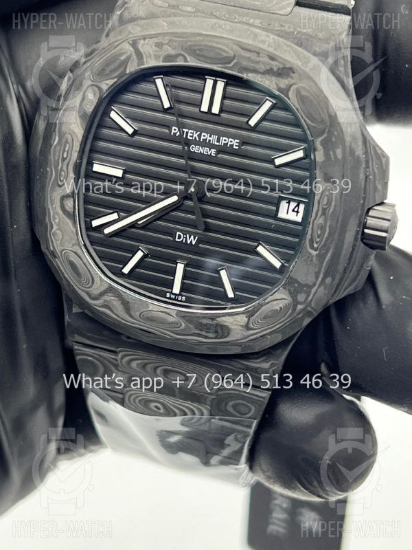Товар Patek Philippe Nautilus 40mm DiW Carbon 5711 Фото 7 - Patek Philippe Nautilus 40mm DiW Carbon 5711