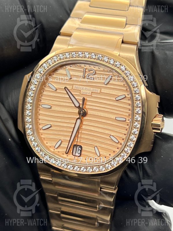 Товар Patek Philippe Nautilus 35mm 7118/1200R-010 Steel Фото 3 - Patek Philippe Nautilus 35mm 7118/1200R-010 Steel