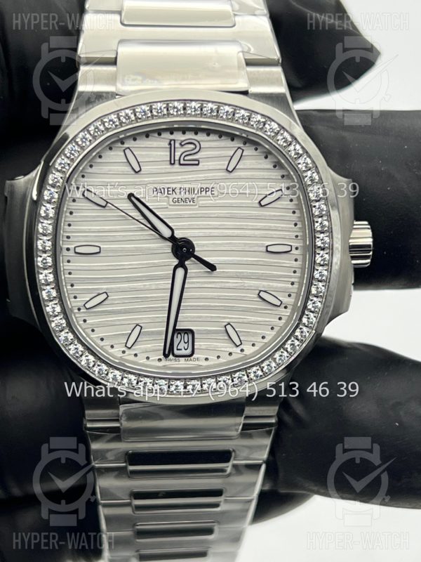 Товар Patek Philippe Nautilus 35mm 7118/1200A-010 3K Фото 2 - Patek Philippe Nautilus 35mm 7118/1200A-010 3K