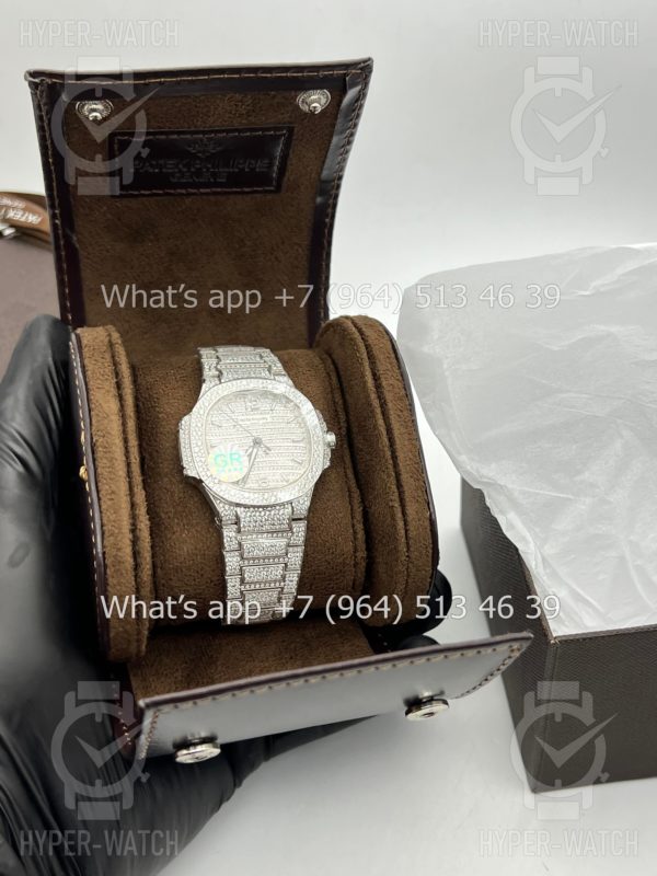 Товар Patek Philippe Nautilus 35mm 7118/1450G-001 Фото 3 - Patek Philippe Nautilus 35mm 7118/1450G-001